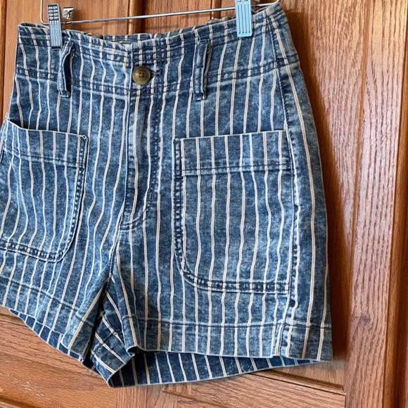 American Eagle Womens Size 2 Striped Denim Shorts Hi Rise Pockets Comfy Stretch - Picture 4 of 12